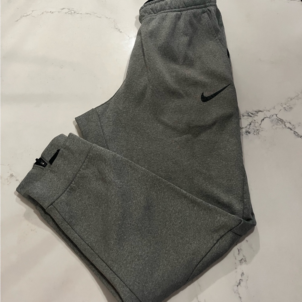 Mens Large Dri-Fit joggers